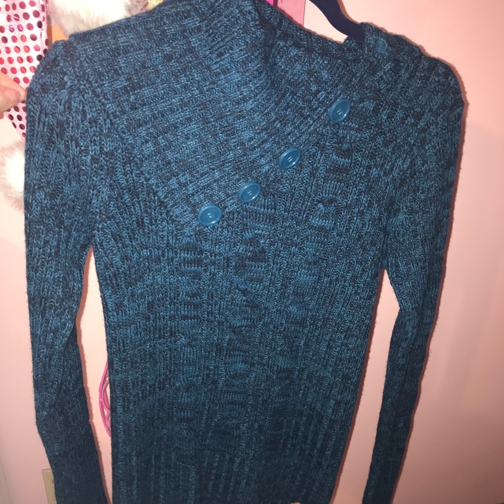Love change JUNIORS sweater